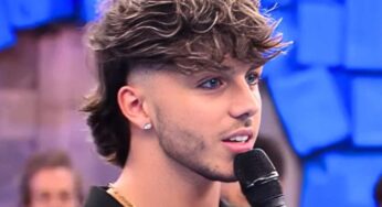 Mattia Zenzola, addio ai suoi capelli: stravolge tutto dopo Amici, il nuovo look